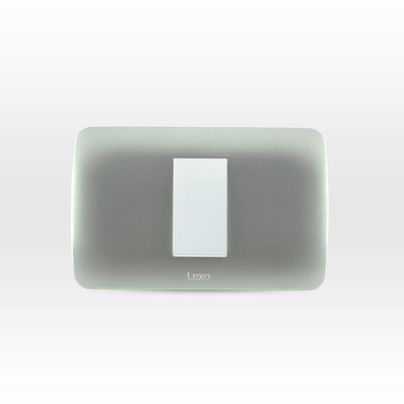 Interruptor conmutador 9/24 10A color plata certificado